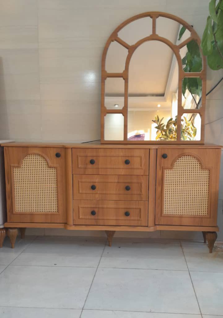 Console mirror